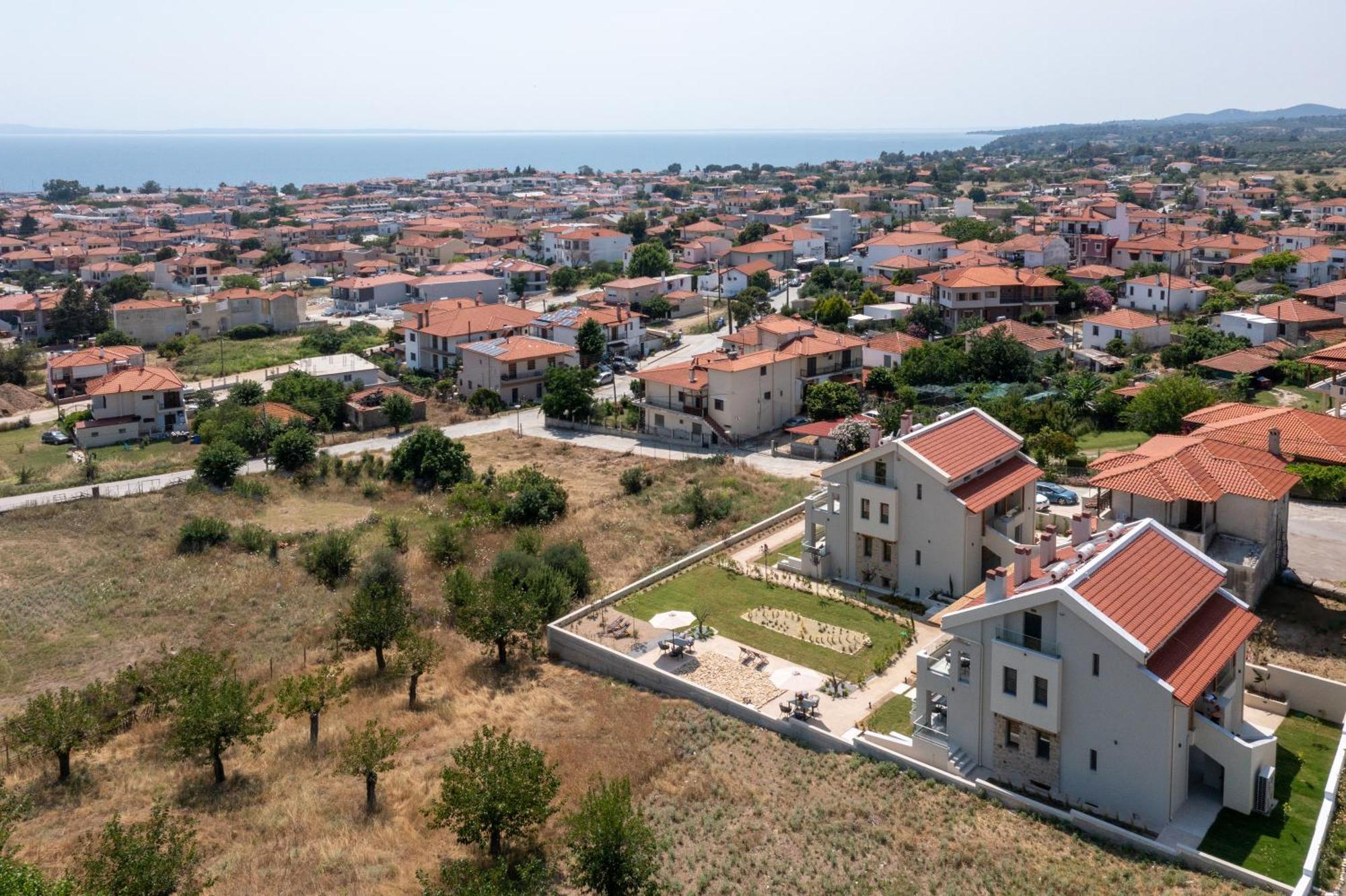 Melian Suites Nikiti  Exterior photo