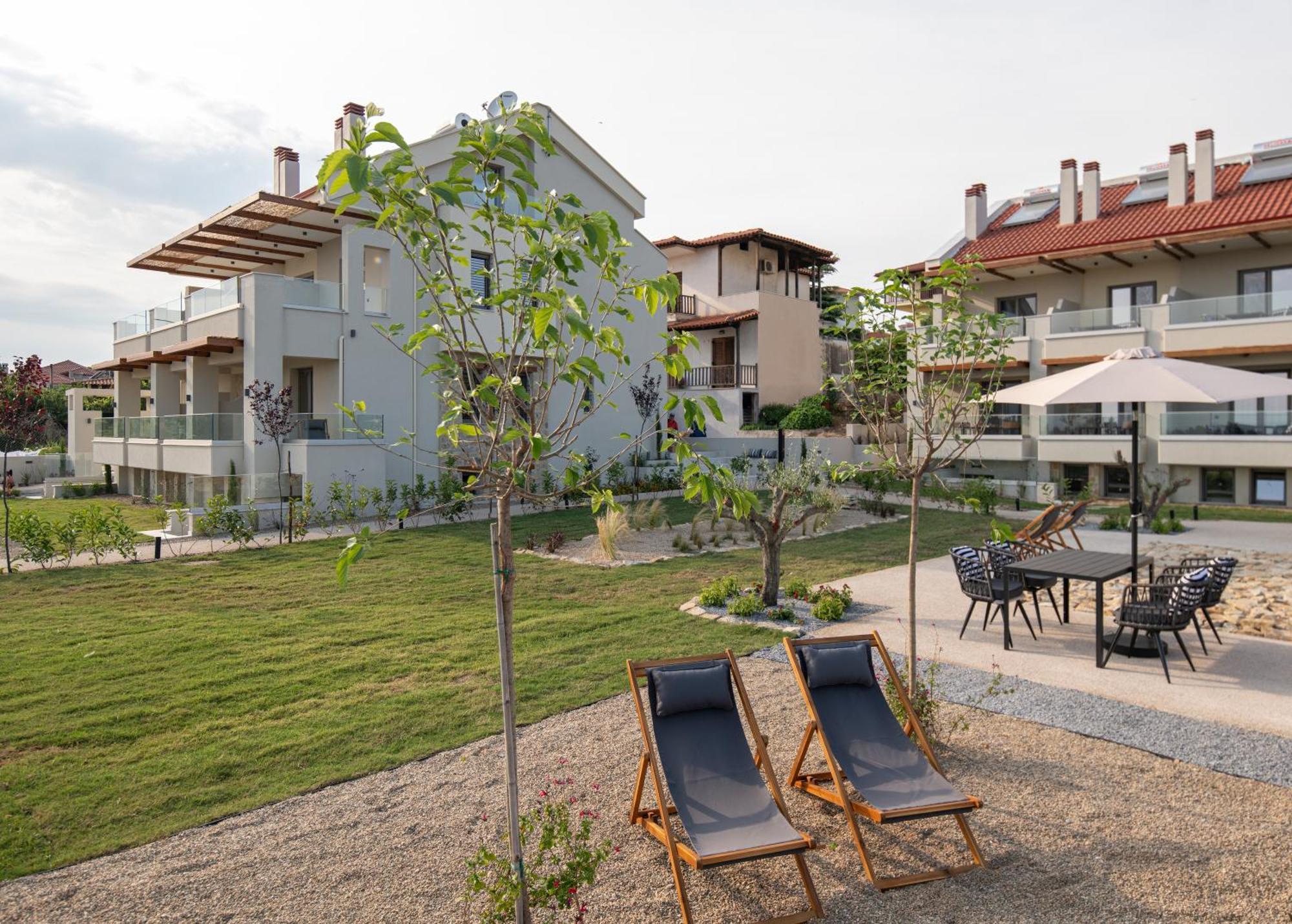 Melian Suites Nikiti  Exterior photo